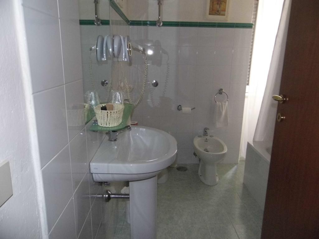 La Residenza Dei Nobili Bed & Breakfast Catanzaro Ruang foto