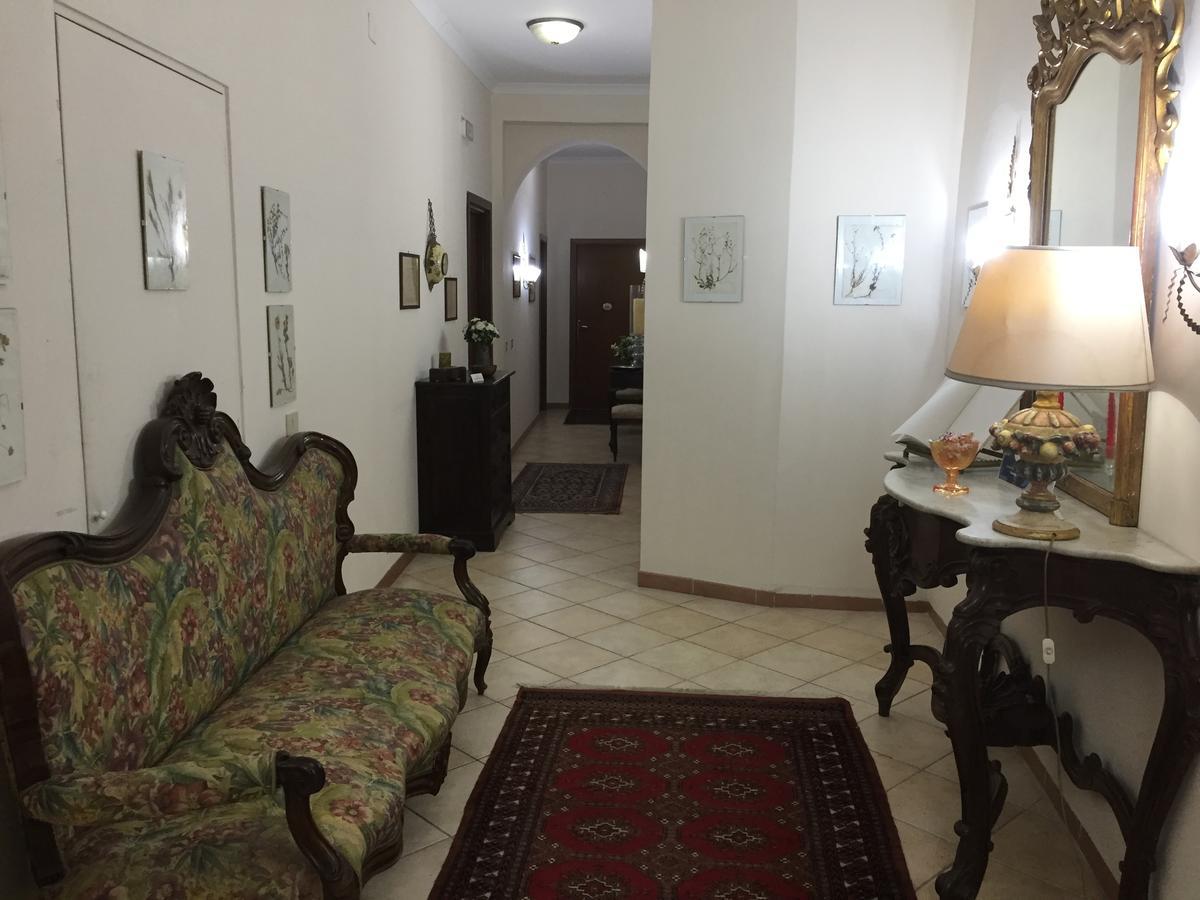 La Residenza Dei Nobili Bed & Breakfast Catanzaro Bagian luar foto