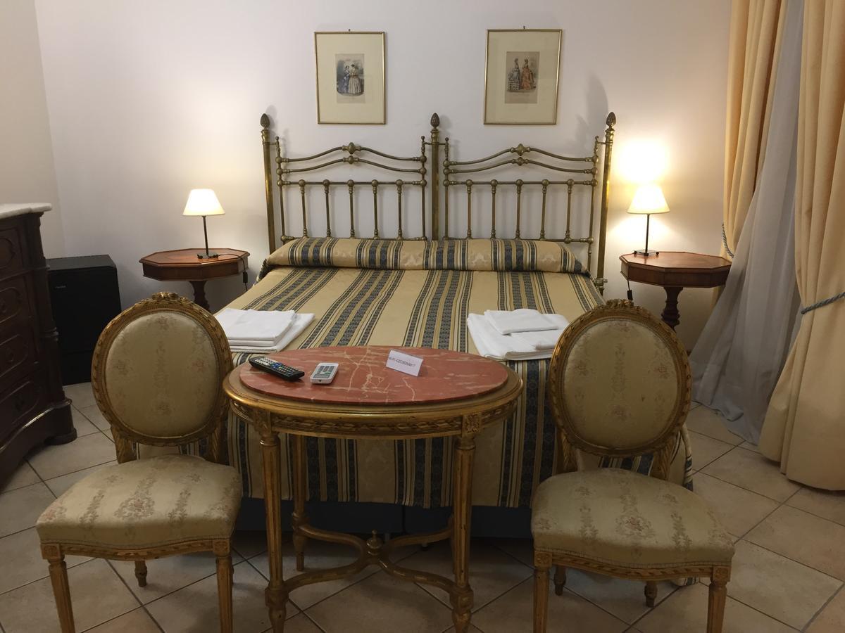La Residenza Dei Nobili Bed & Breakfast Catanzaro Bagian luar foto