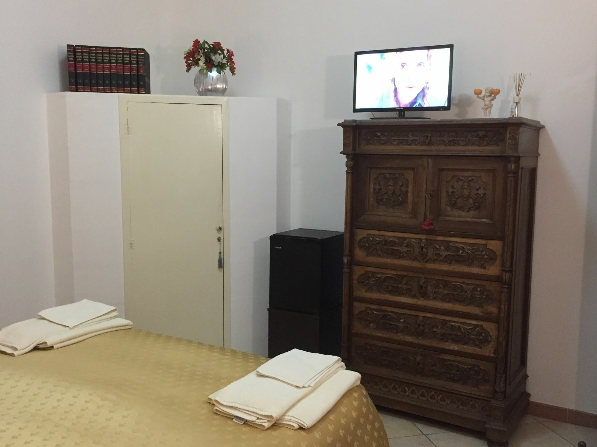 La Residenza Dei Nobili Bed & Breakfast Catanzaro Bagian luar foto